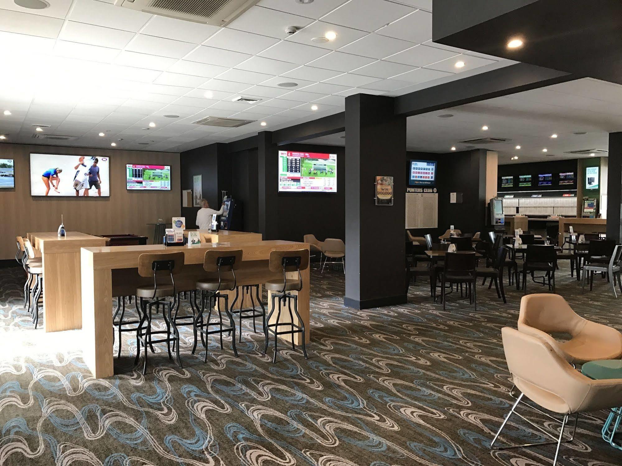 Hotel Mornington Hotel