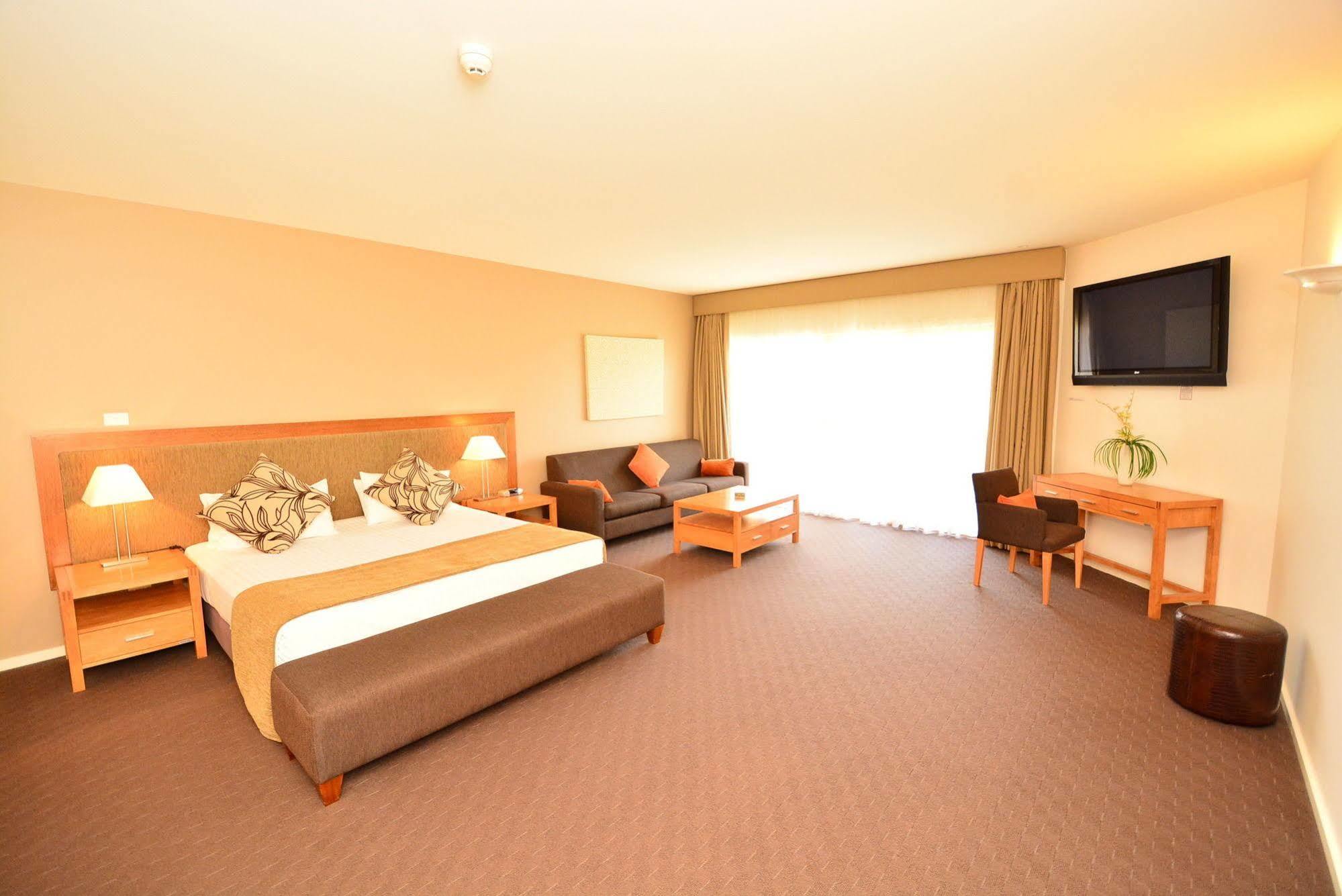 Mornington Hotel