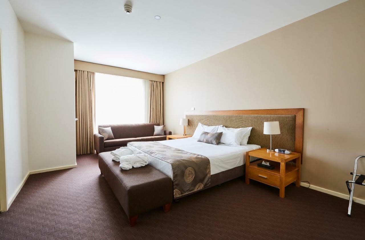 Mornington Hotel 4*