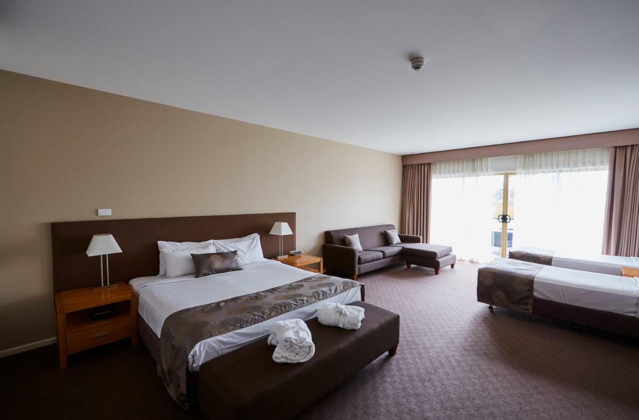 Mornington Hotel