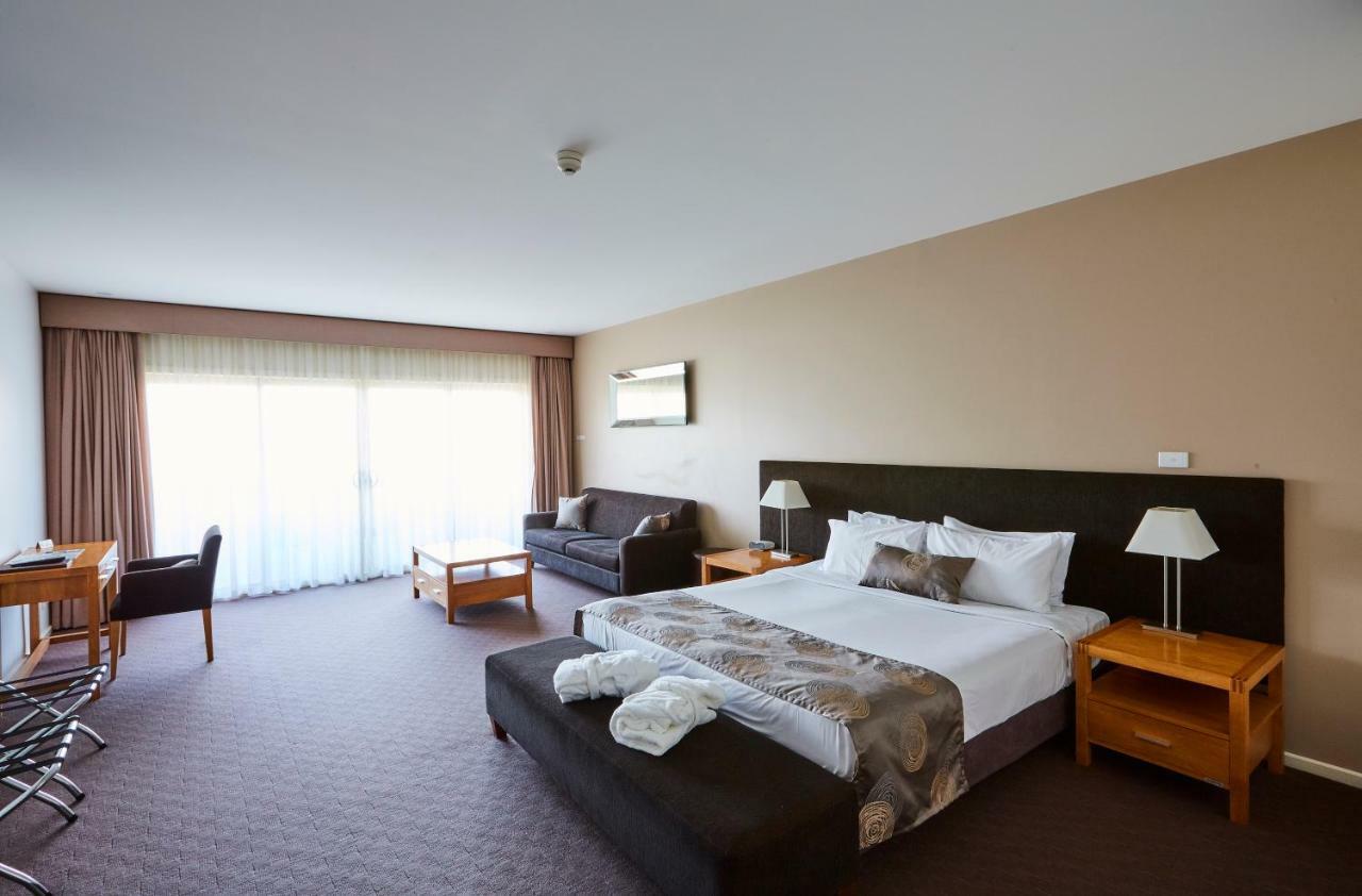 Mornington Hotel